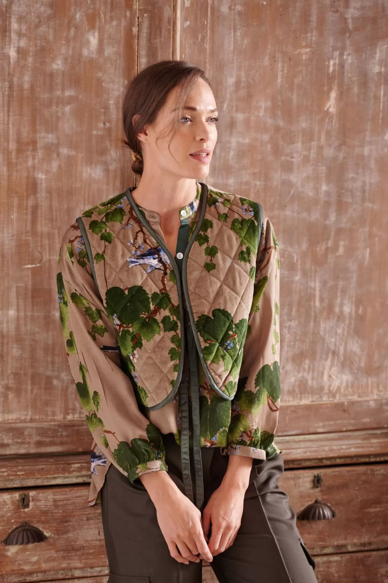 Women One Hundred Stars Acer Stone Gilet