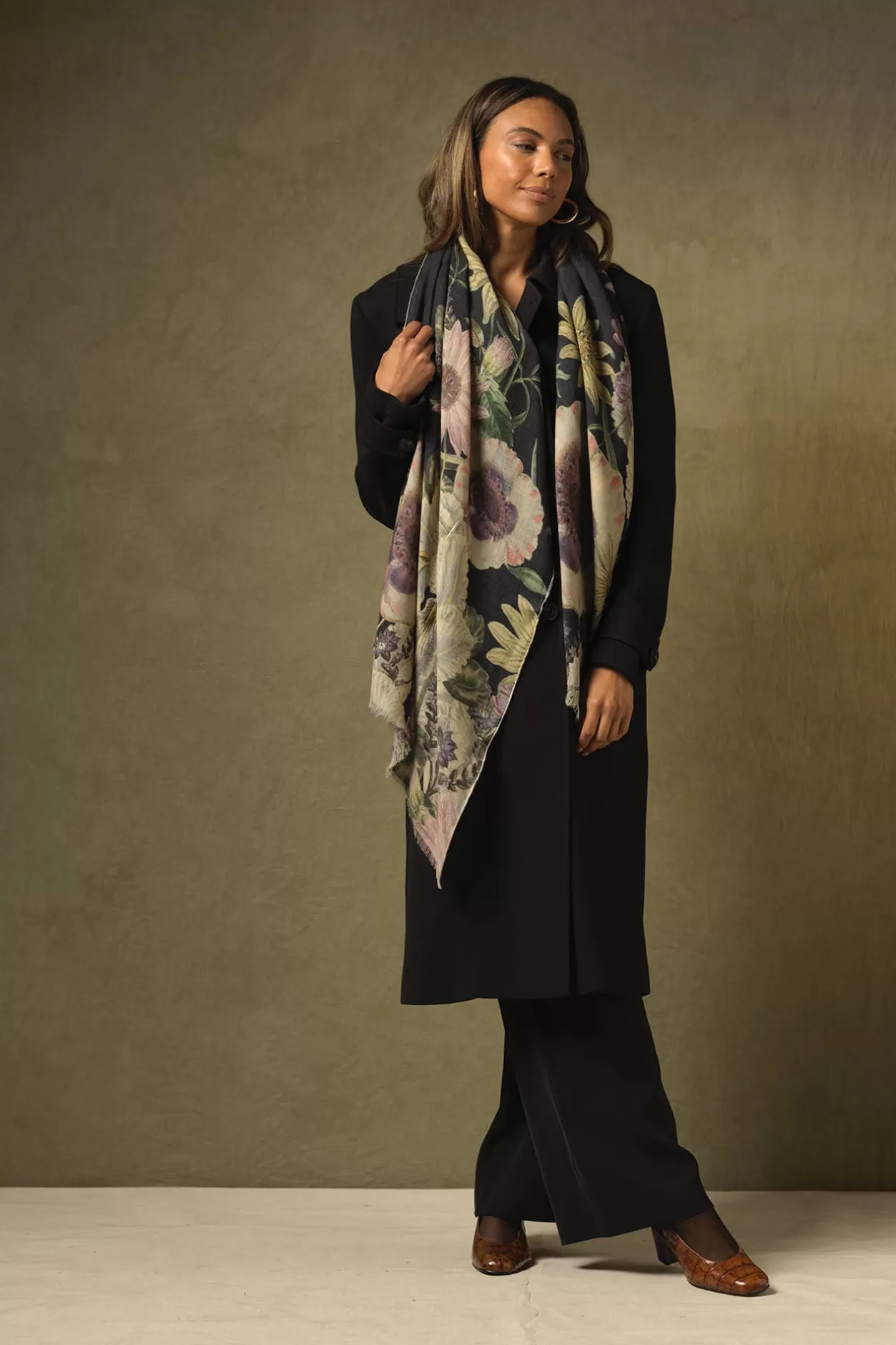 One Hundred Stars Daisy Black Wool Scarf