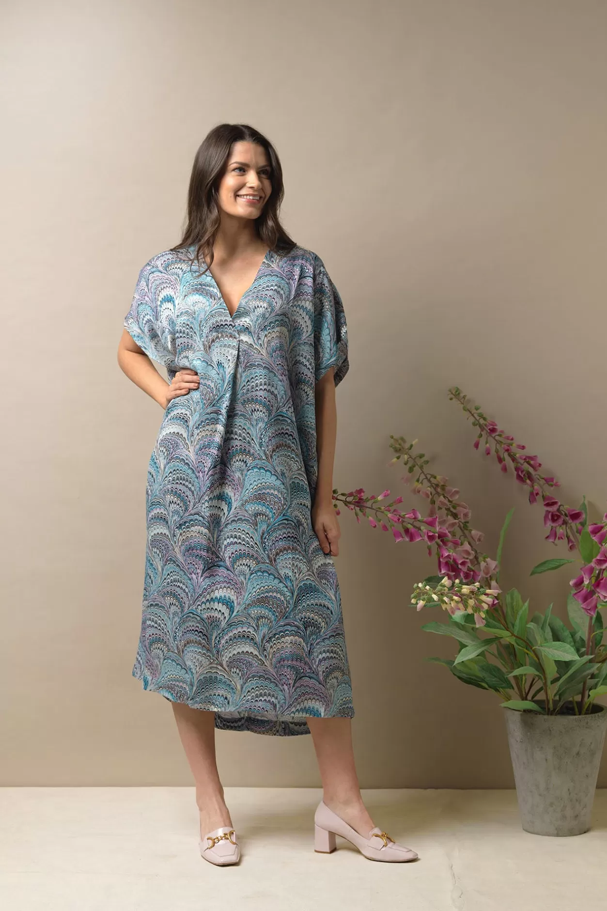 Women One Hundred Stars Marbled Blue Shift Dress