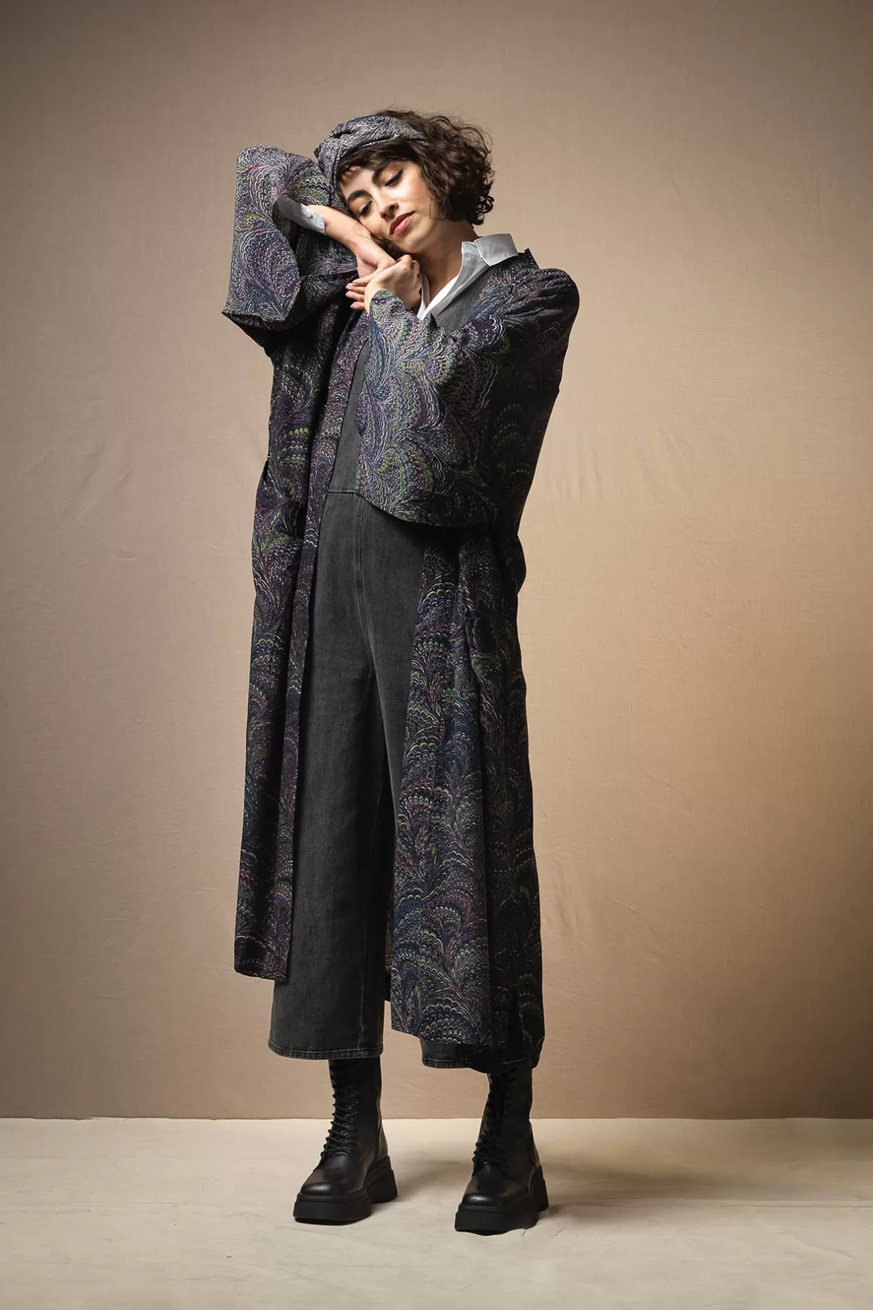 Women One Hundred Stars Marbled Indigo Crepe Long Kimono