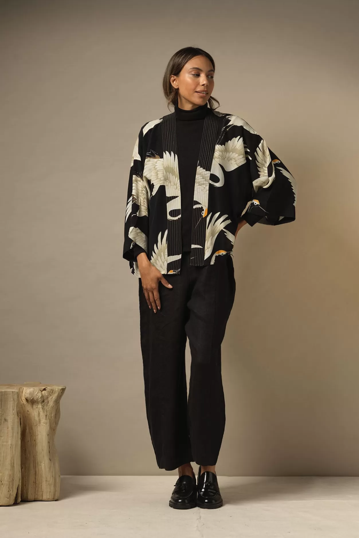Women One Hundred Stars Stork Black Crepe Kimono