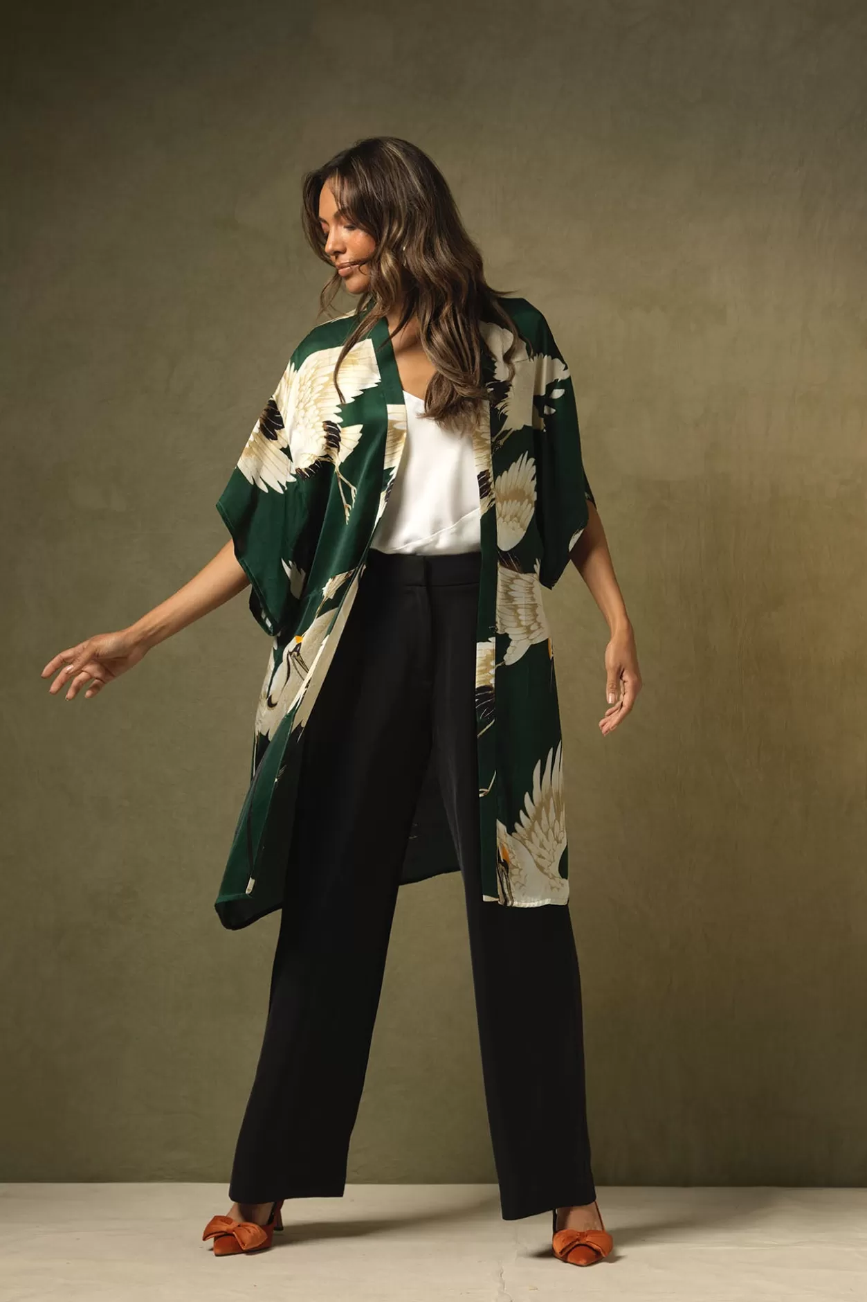 Women One Hundred Stars Stork Forest Green Midi Kimono