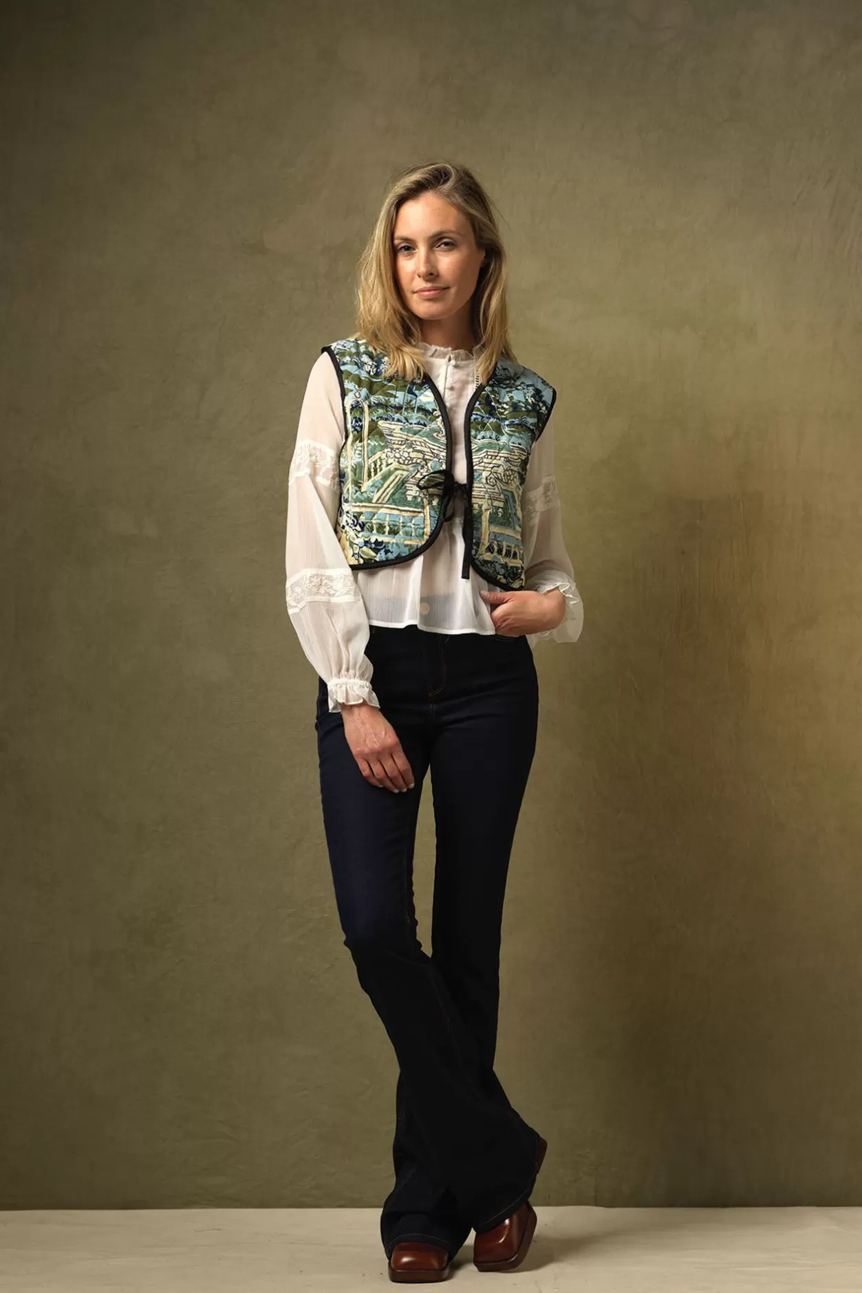 Women One Hundred Stars Tapestry Sea Gilet