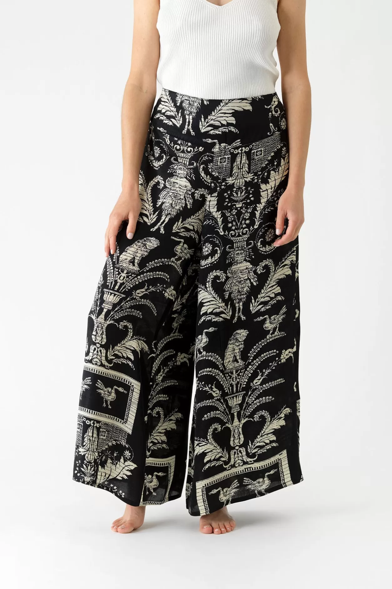 Women One Hundred Stars Vintage Damask Black Palazzo Pant